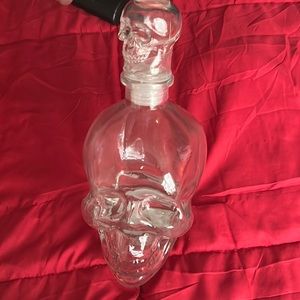 Glass skull alcahol drink canister